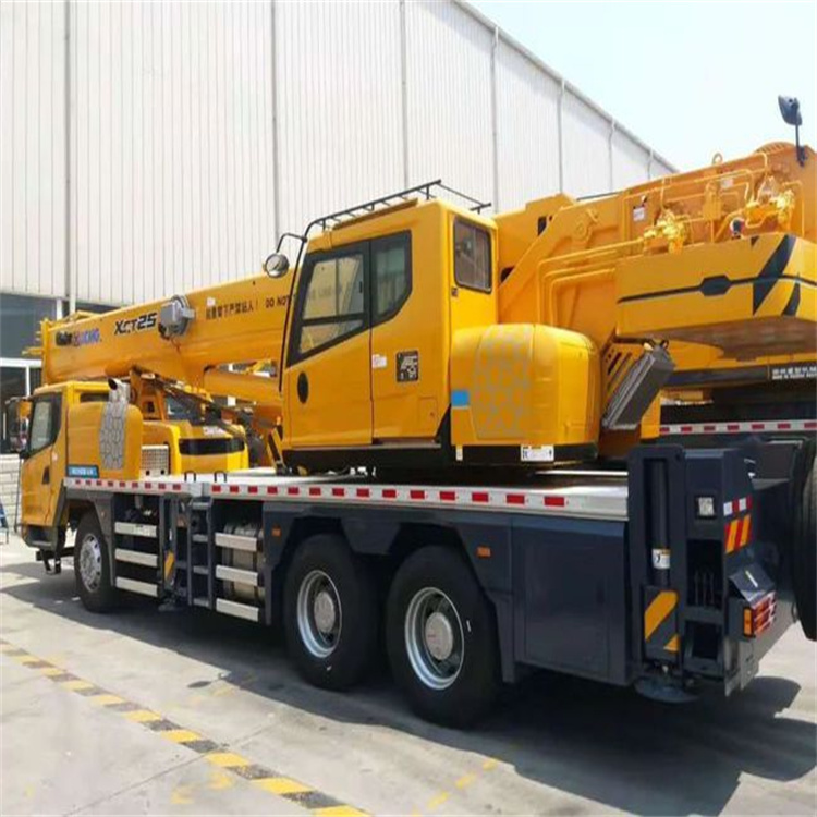 三台离这最近出租吊车电话